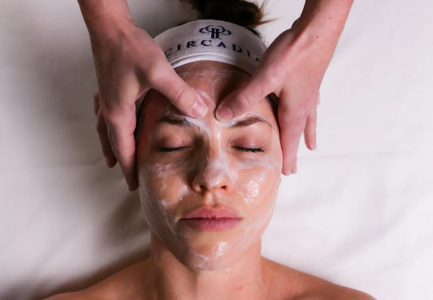 Entspannende Massage während der Behandlung